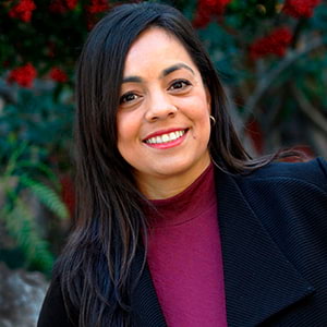 María G. Rendón, UC Irvine Associate Professor